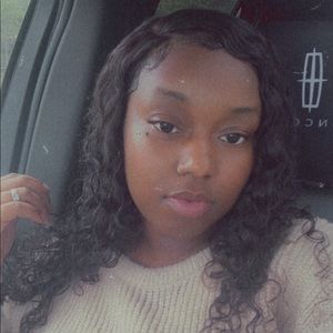 Meet your Posher, Andreena